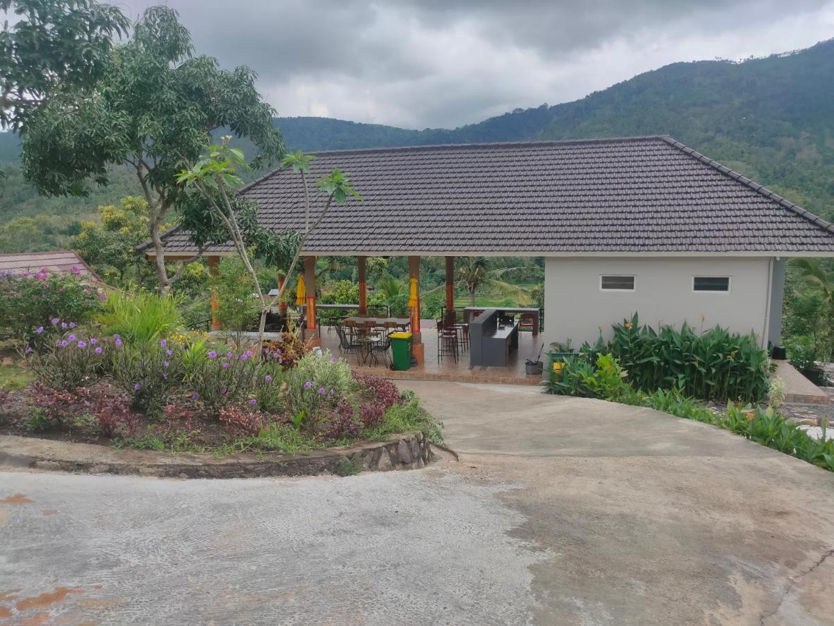 Ling & Louie'S Mountain Villa Mayong Exterior photo