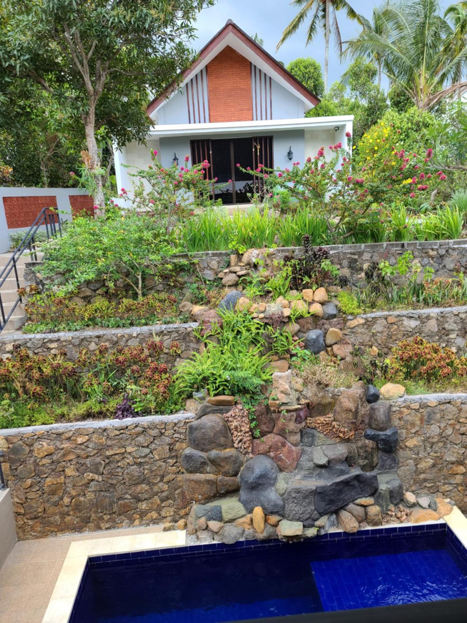 Ling & Louie'S Mountain Villa Mayong Exterior photo